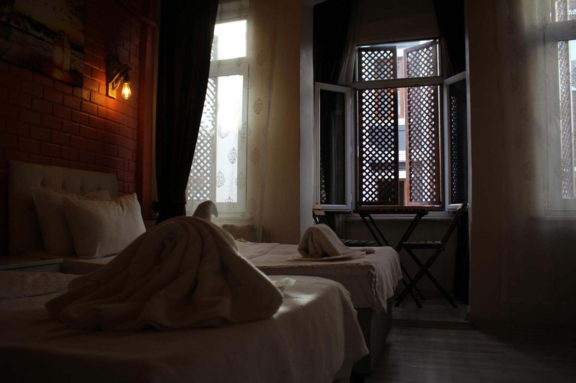 Taksim Bricktown Suite Istanbul Exterior photo